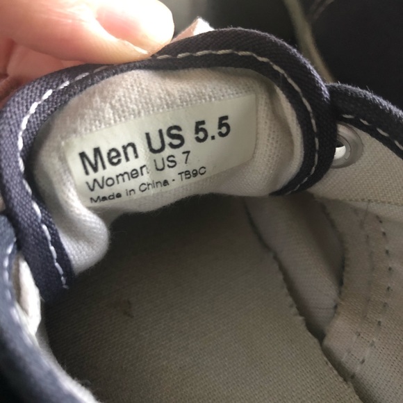 Vans Navy Low Pro. Size 7. - Picture 6 of 6